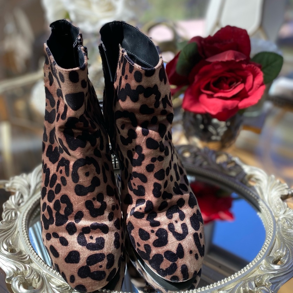 Leopard boots - Picture 6 of 10